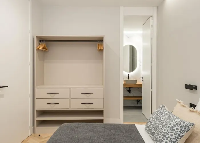 Centro XX Calle Montera 5Br 6Bh